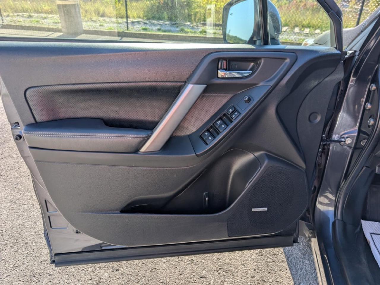 2014 Subaru Forester 2.0XT Touring  **LEATHER - SUNROOF** Photo