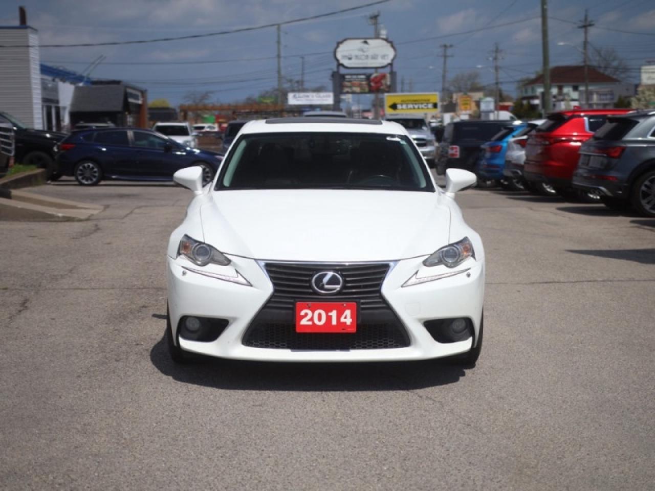 2014 Lexus IS 250 250  **SUNROOF - BLIND SPOT - HTD SW** Photo4