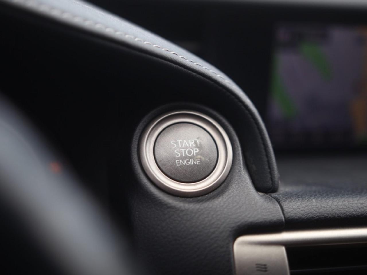 2014 Lexus IS 250 250  **SUNROOF - BLIND SPOT - HTD SW** Photo