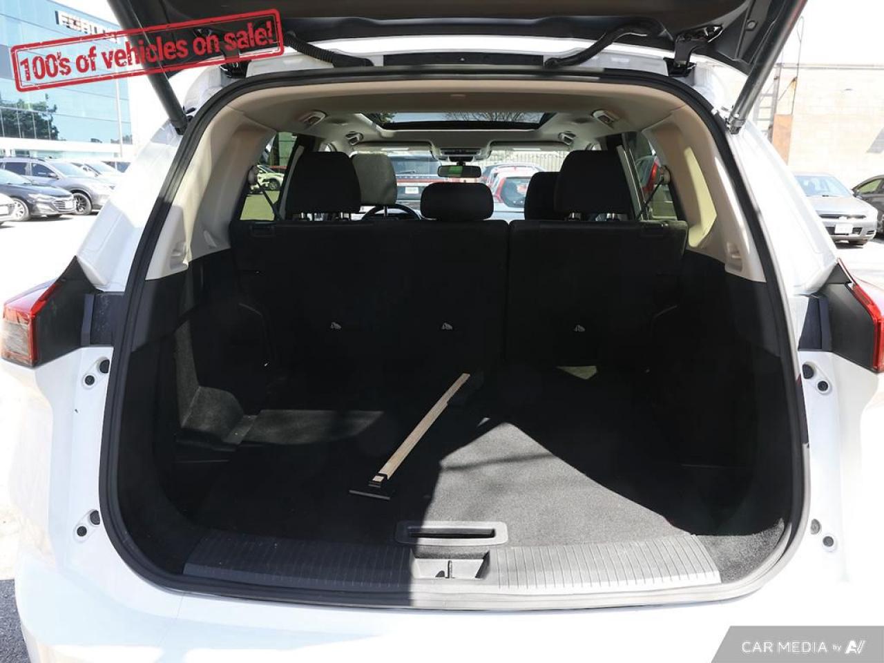 2024 Nissan Rogue SV MOONROOF