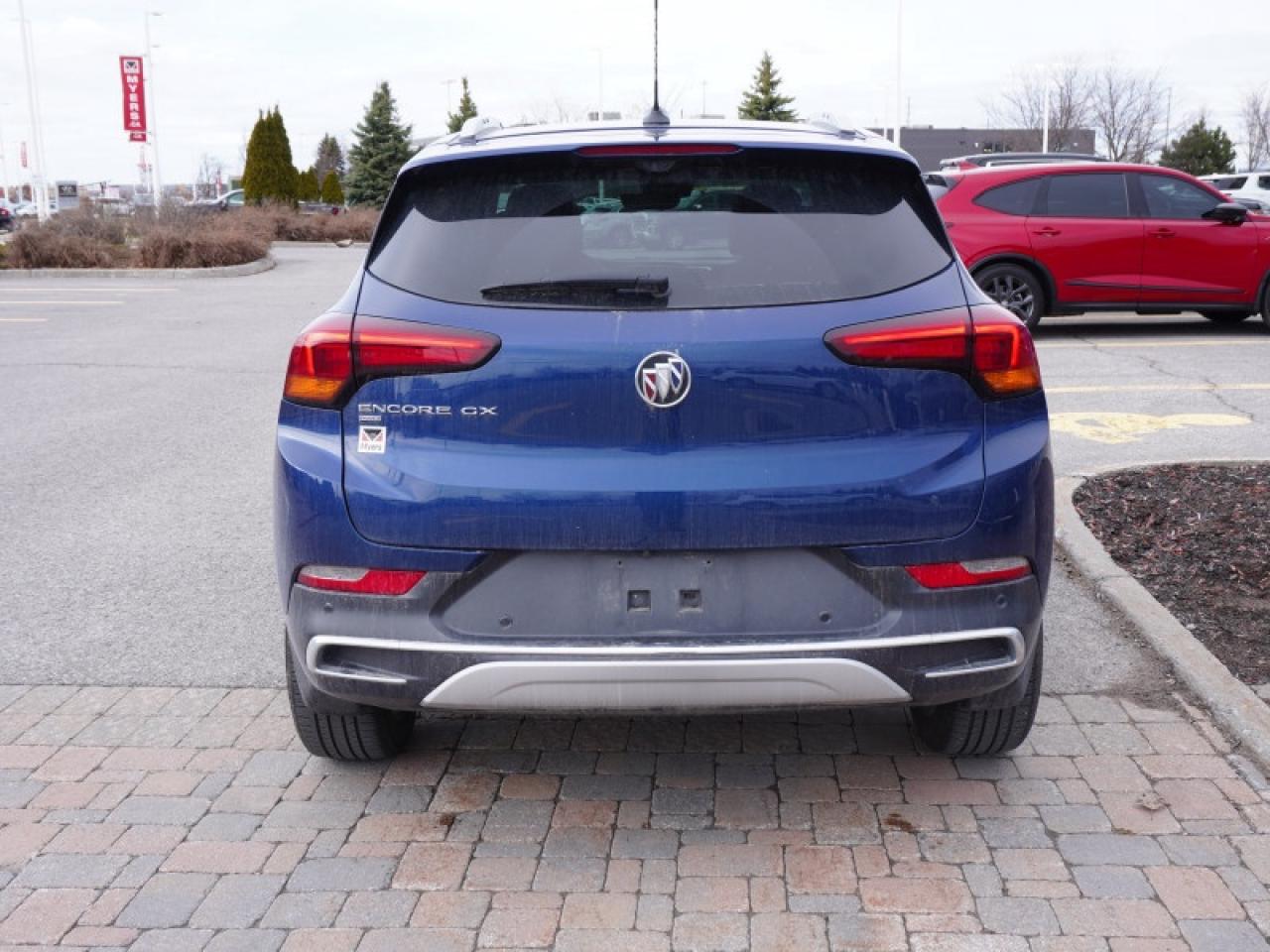 2022 Buick Encore GX Essence  - Leather Seats Photo4