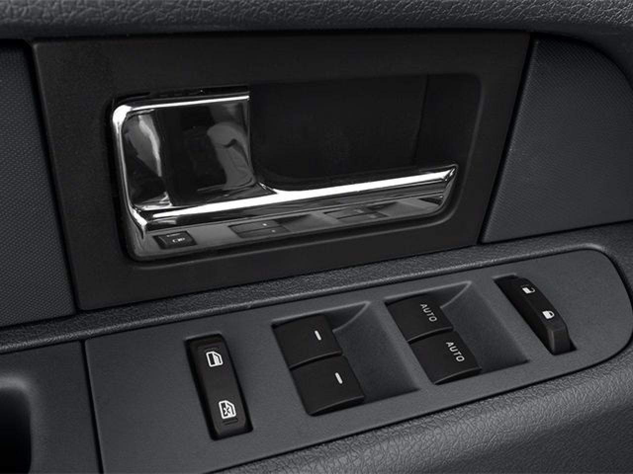 2013 Ford F-150 XLT Photo5