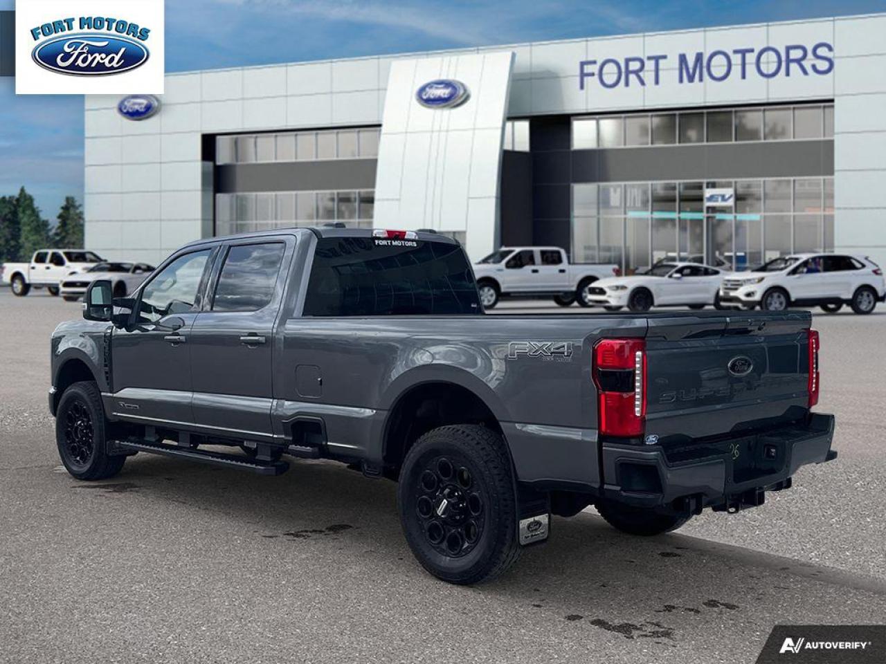 2025 Ford SUPER DUTY F-350 SRW F-350® XLT Photo5