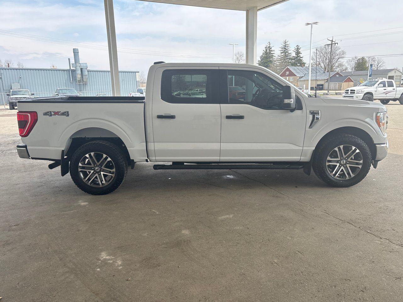 2022 Ford F-150 XLT - Photo #4