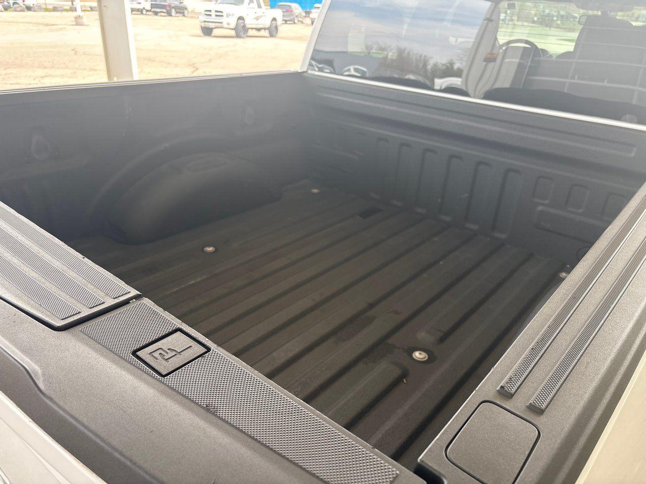 2022 Ford F-150 XLT - Photo #6