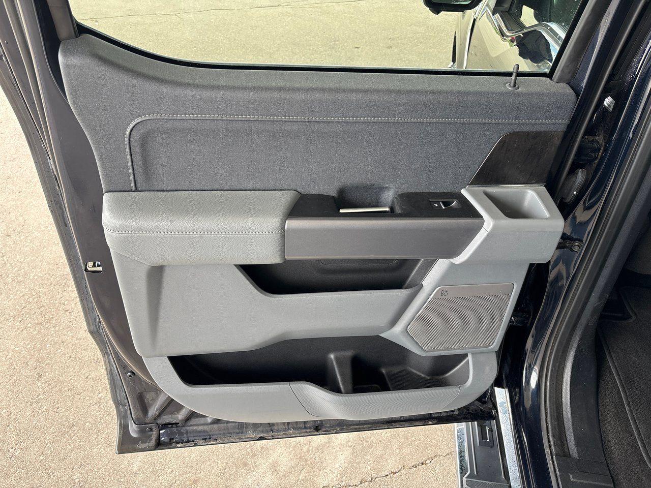 2021 Ford F-150 Lariat - Photo #21