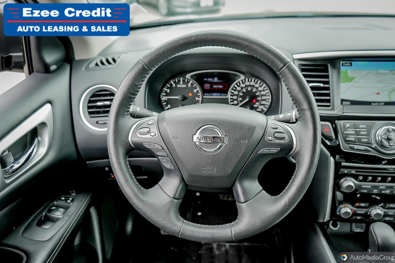 2020 Nissan Pathfinder SV Photo17
