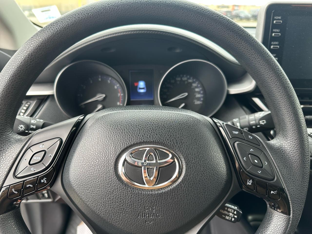 2022 Toyota C-HR  Photo