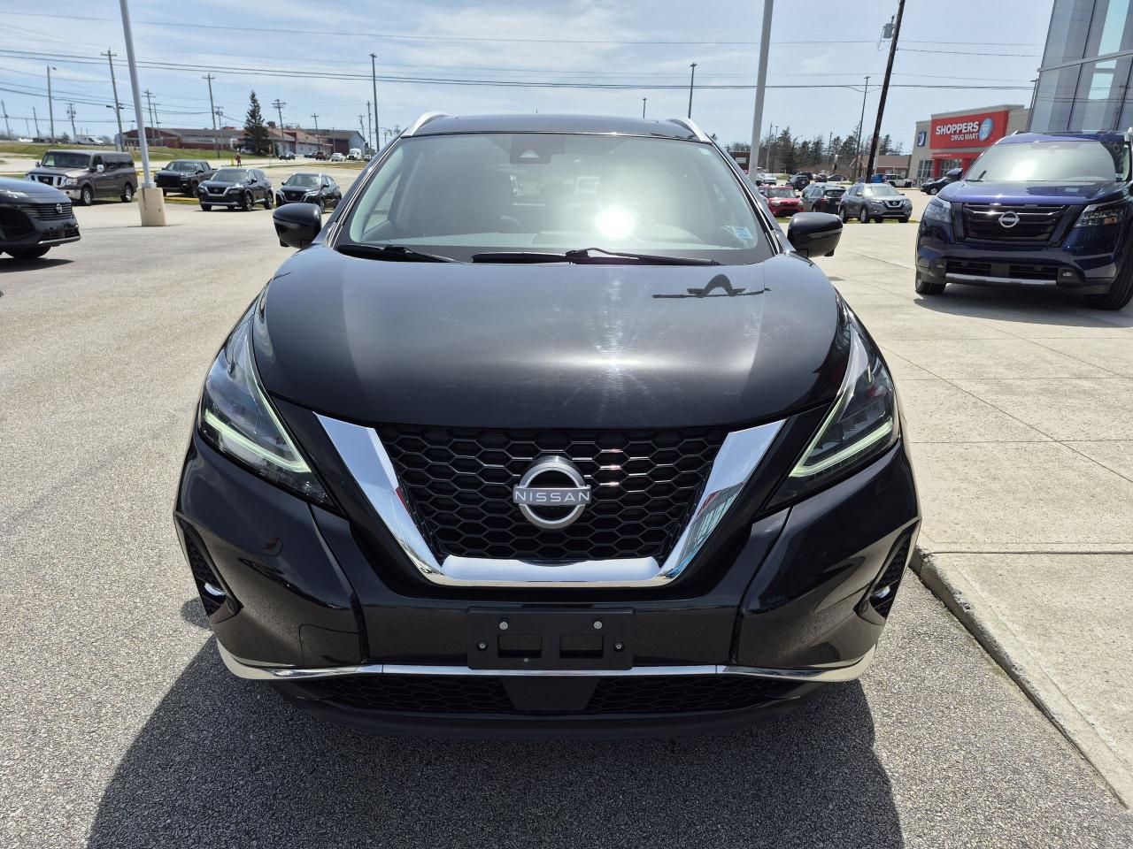 2023 Nissan Murano Platinum Photo2