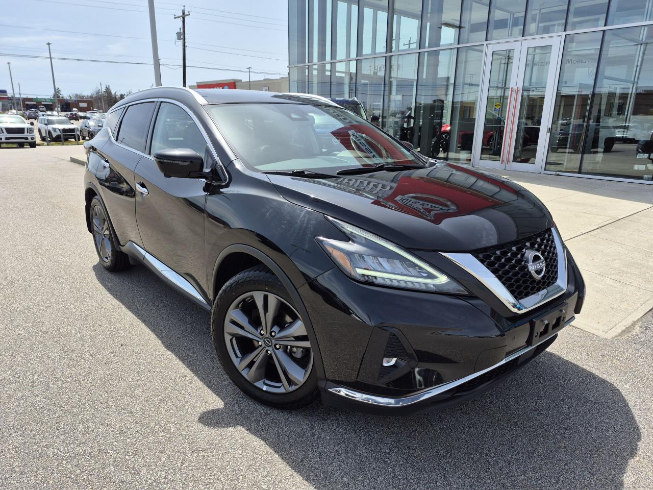 2023 Nissan Murano Platinum Photo1