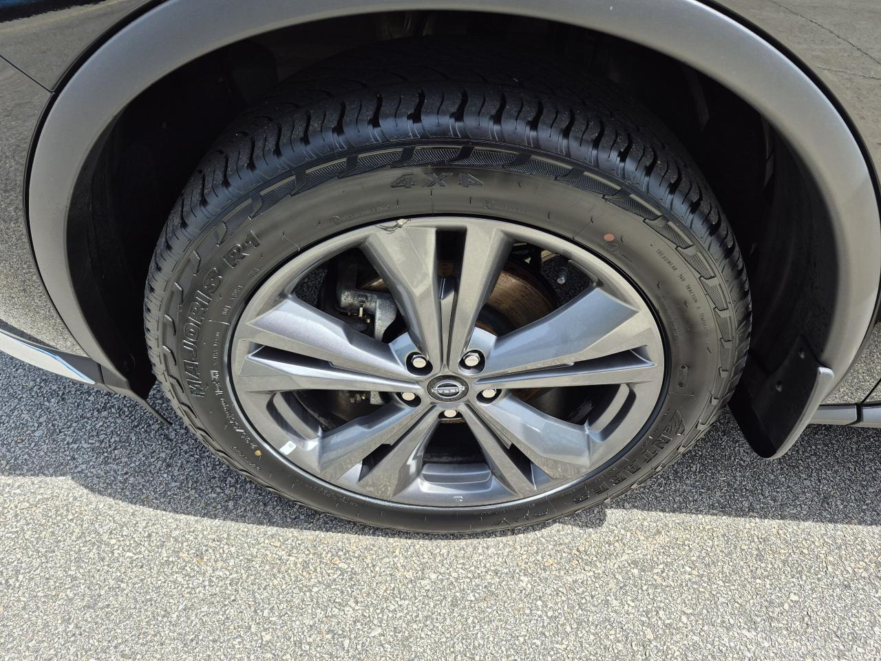 2023 Nissan Murano Platinum Photo17
