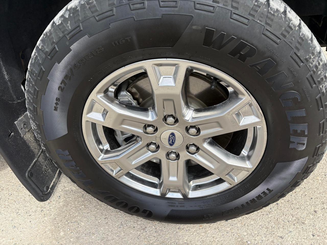 2023 Ford F-150 Lariat Photo5