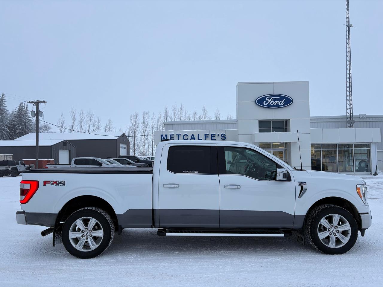 2023 Ford F-150 Lariat 4WD SuperCrew 6.5' Box Photo0