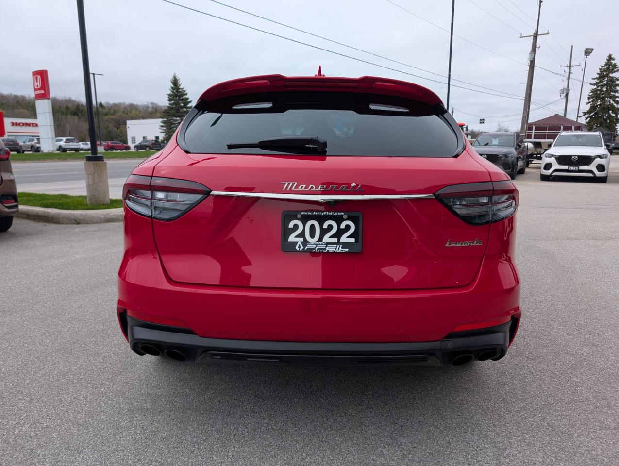 2022 Maserati Levante Tributo Photo3