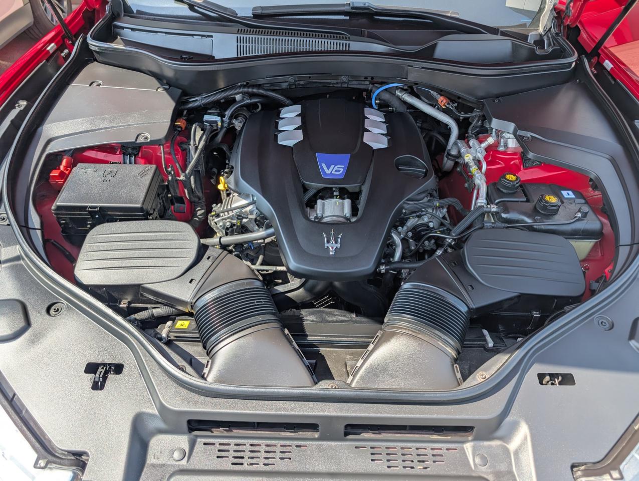 2022 Maserati Levante Tributo Photo