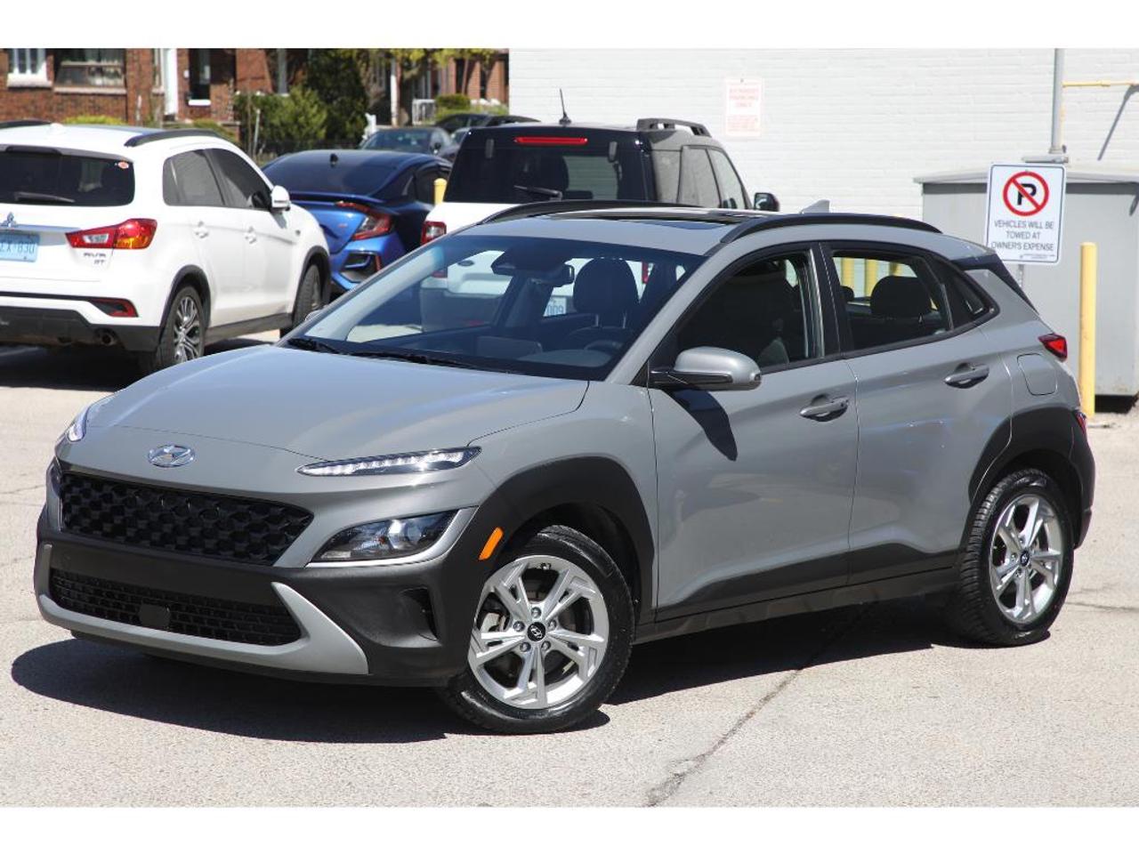 2023 Hyundai KONA Preferred Pkg | AWD | Leather Seats | Sunroof | Collision Warning Photo