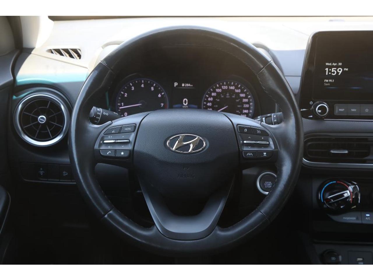 2023 Hyundai KONA Preferred Pkg | AWD | Leather Seats | Sunroof | Collision Warning Photo