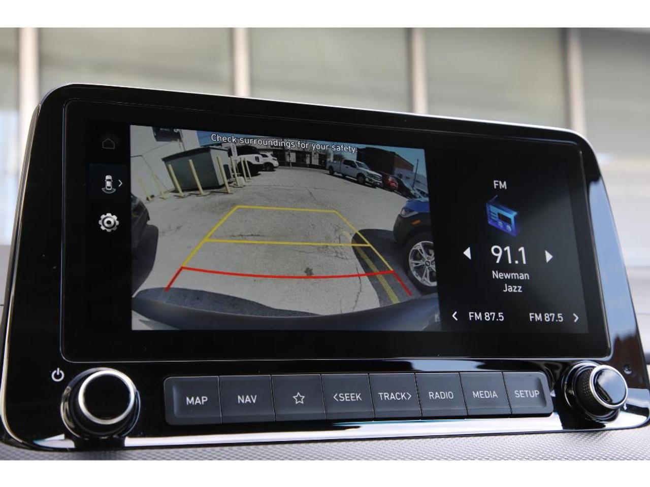 2023 Hyundai KONA Preferred Pkg | AWD | Leather Seats | Sunroof | Collision Warning Photo