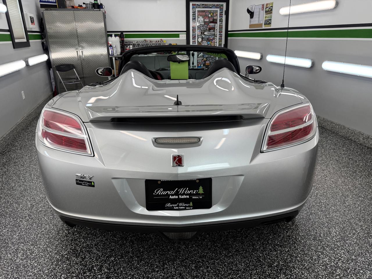 2007 Saturn Sky Convertible - Photo #8