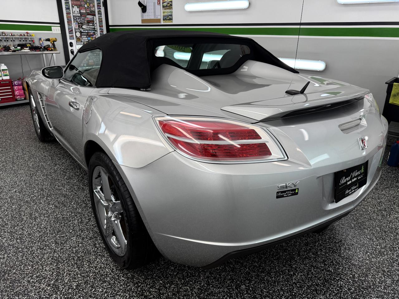2007 Saturn Sky Convertible - Photo #6