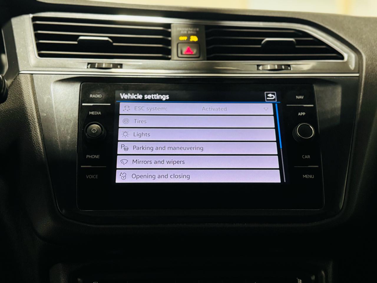 2021 Volkswagen Tiguan SE 4Motion AWD - Photo #19