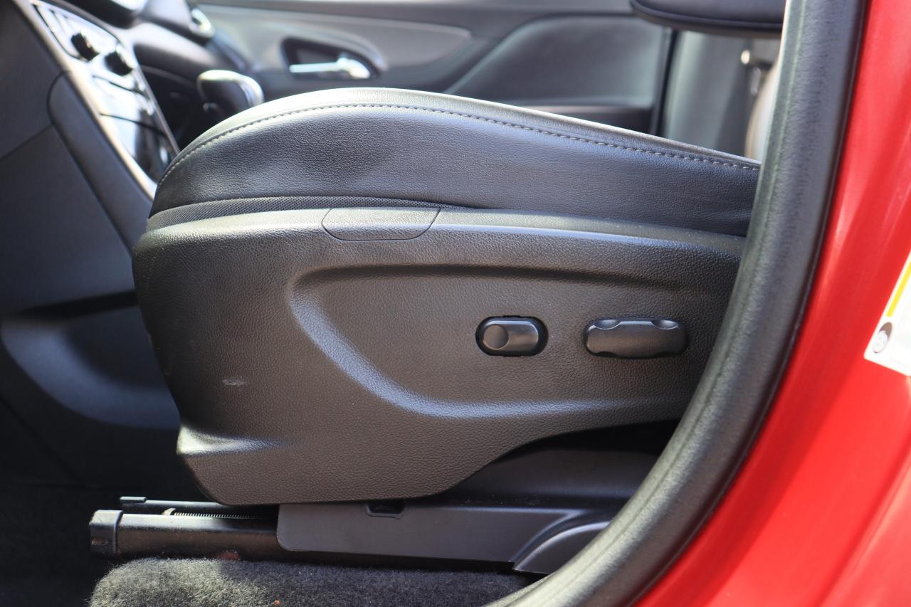 2019 Buick Encore Preferred | AWD | CarPlay | Reverse Cam | Alloys Photo65