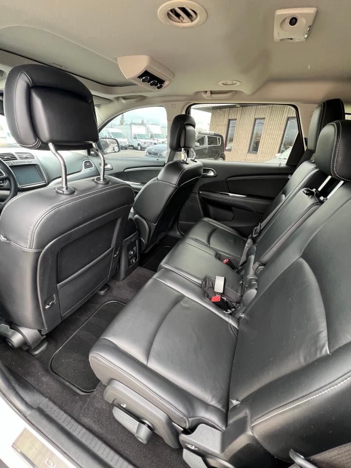 2016 Dodge Journey AWD 4DR CROSSROAD - Photo #12