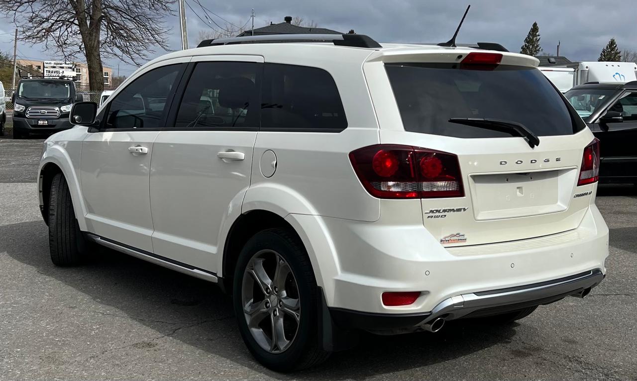 2016 Dodge Journey AWD 4DR CROSSROAD - Photo #3