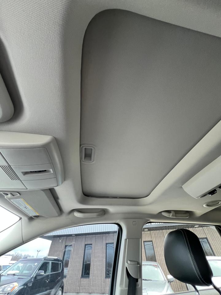 2016 Dodge Journey AWD 4DR CROSSROAD - Photo #11