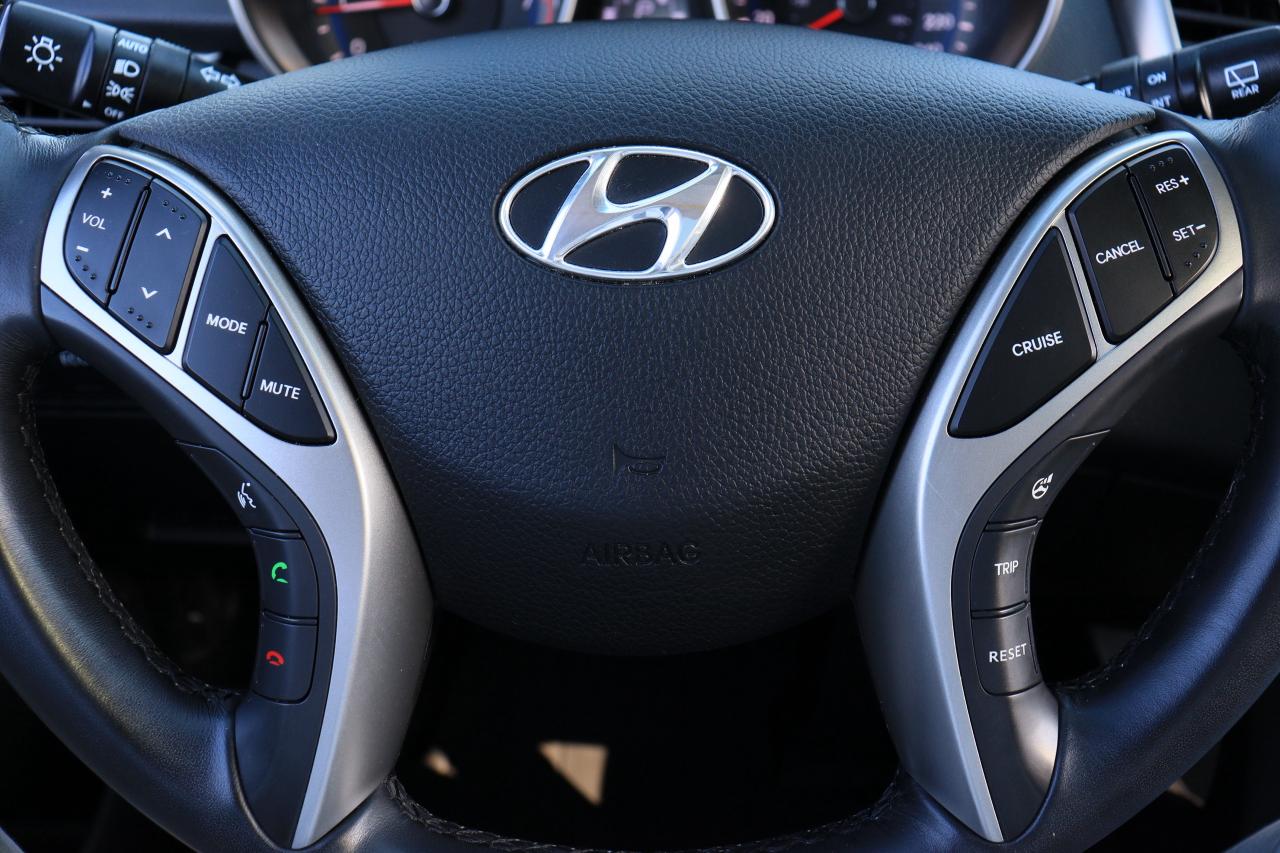 2016 Hyundai Elantra GT Limited | Auto | Nav | Cam | Pano Roof | 1 Owner Photo21
