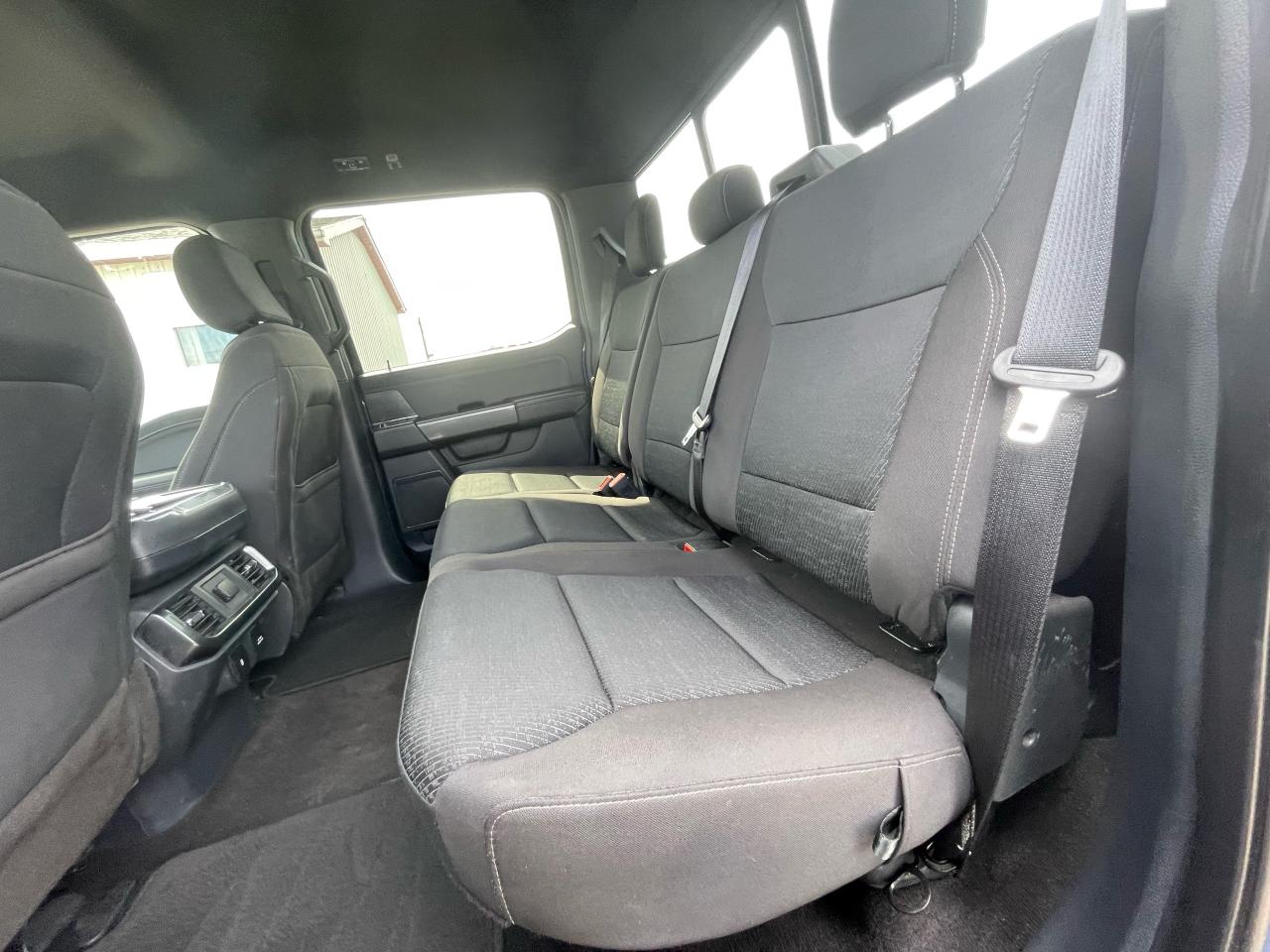 2022 Ford F-150 XLT 4WD SuperCrew 5.5' Bo Photo5
