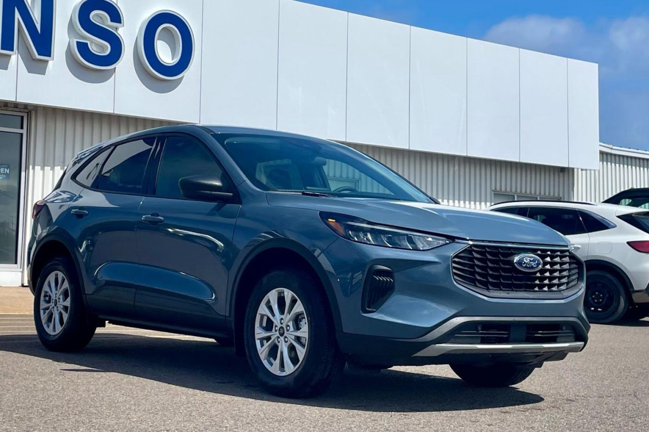 2025 Ford Escape Active AWD Photo2