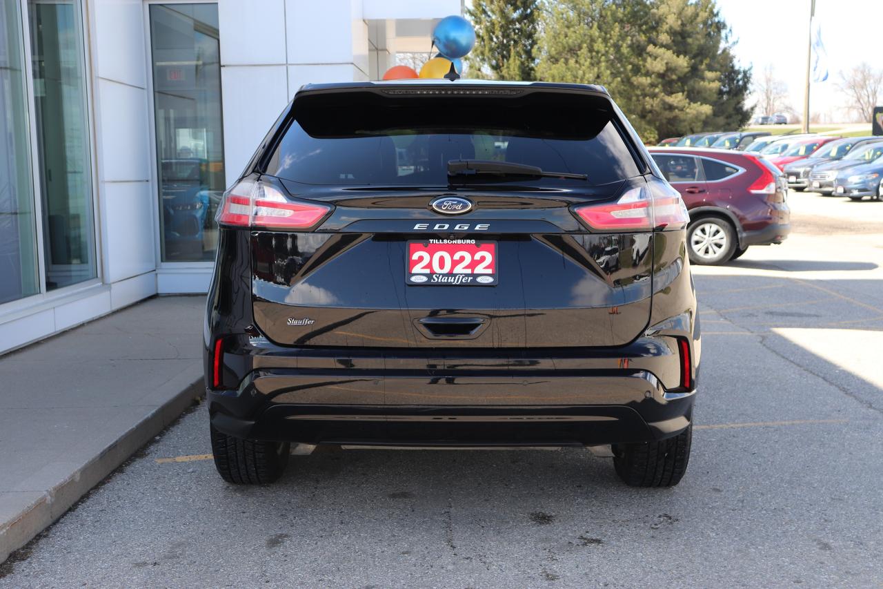 2022 Ford Edge ST LINE AWD Photo2