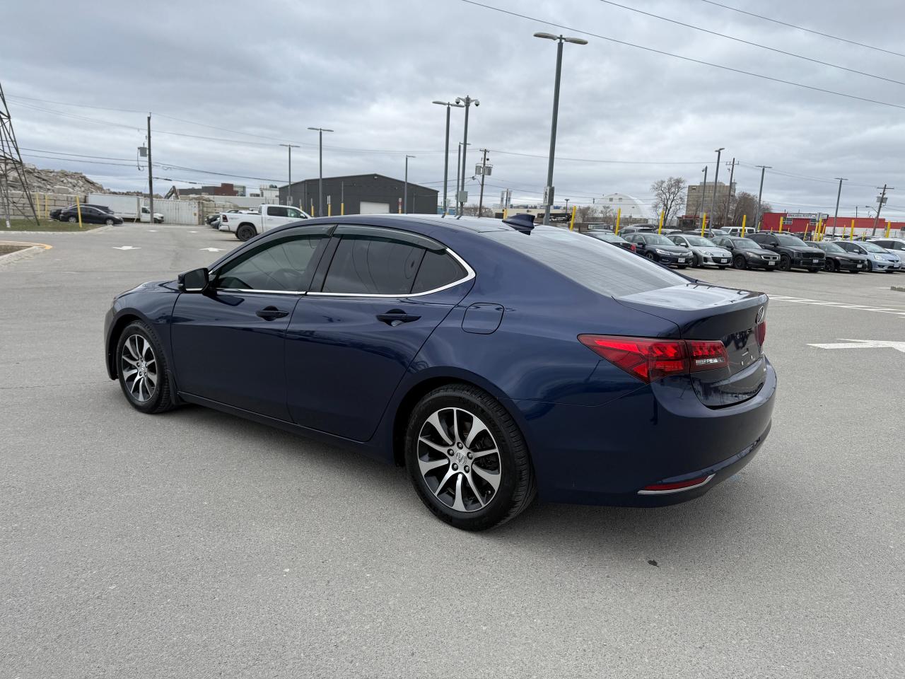 2017 Acura TLX 4dr Sdn FWD Tech Photo4