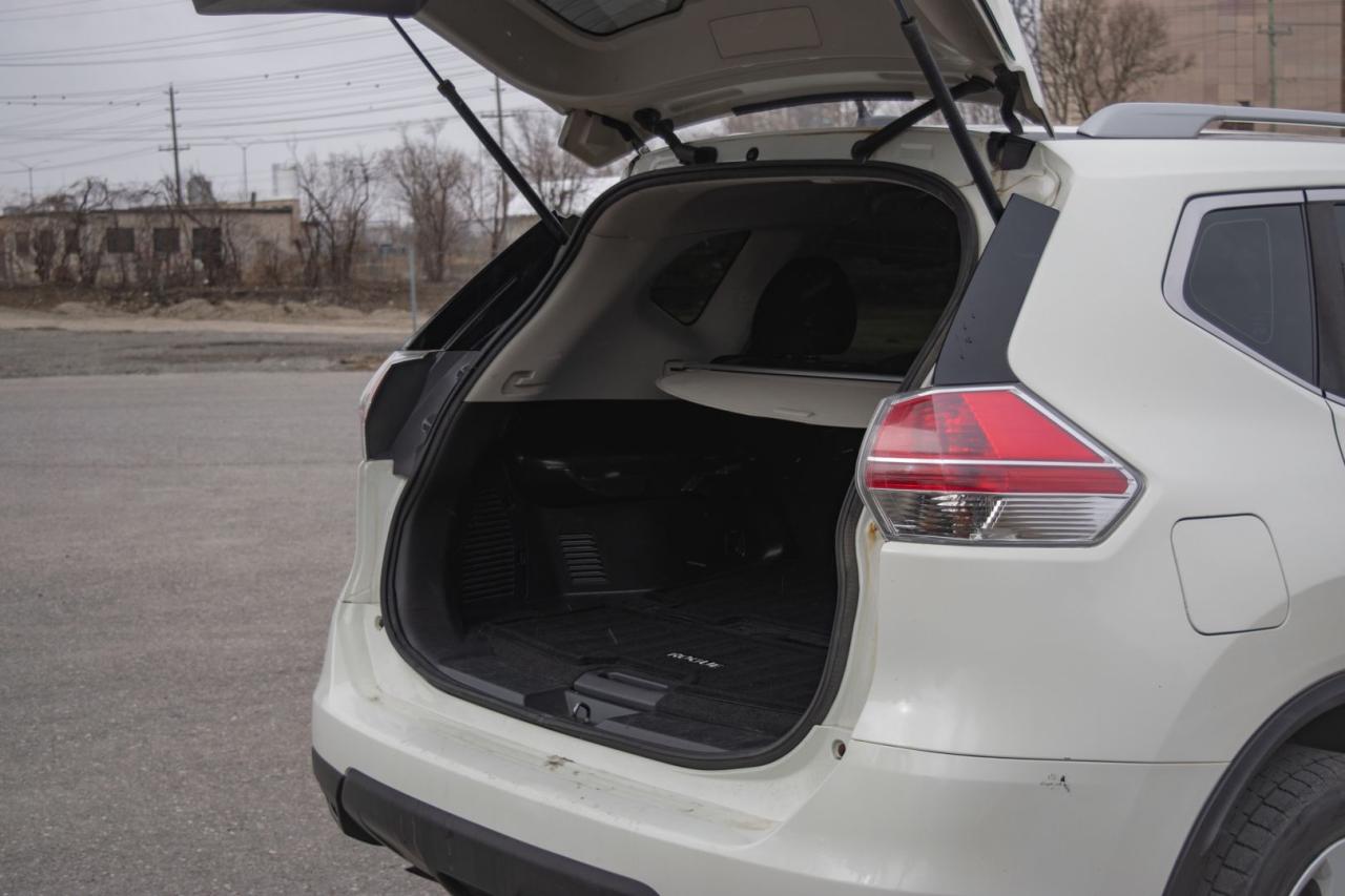 2016 Nissan Rogue S 2WD - Photo #8