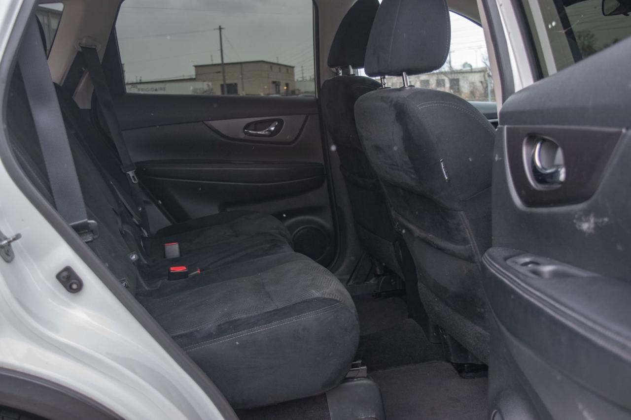 2016 Nissan Rogue S 2WD - Photo #19