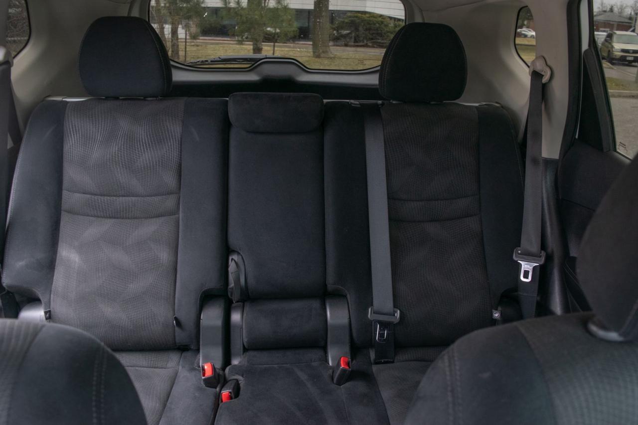 2016 Nissan Rogue S 2WD - Photo #20