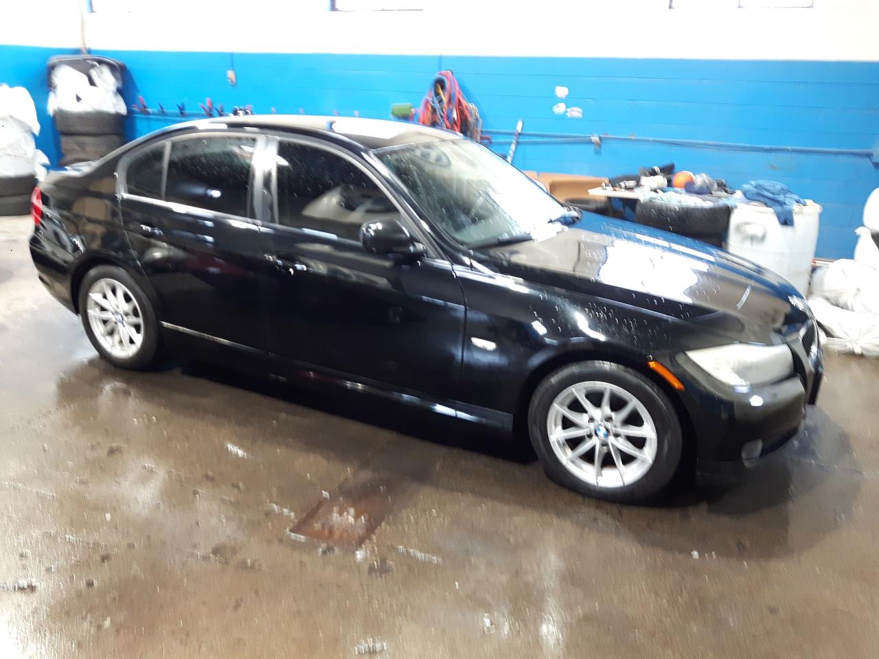 Used 2011 BMW 3 Series 4dr Sdn 323i RWD for sale in Etobicoke, ON
