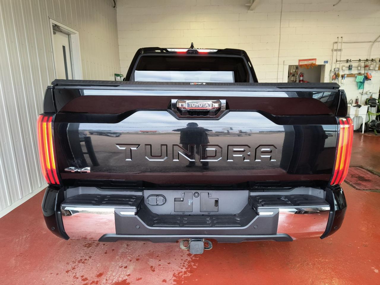 2022 Toyota Tundra Platinum 1794 Crew Photo