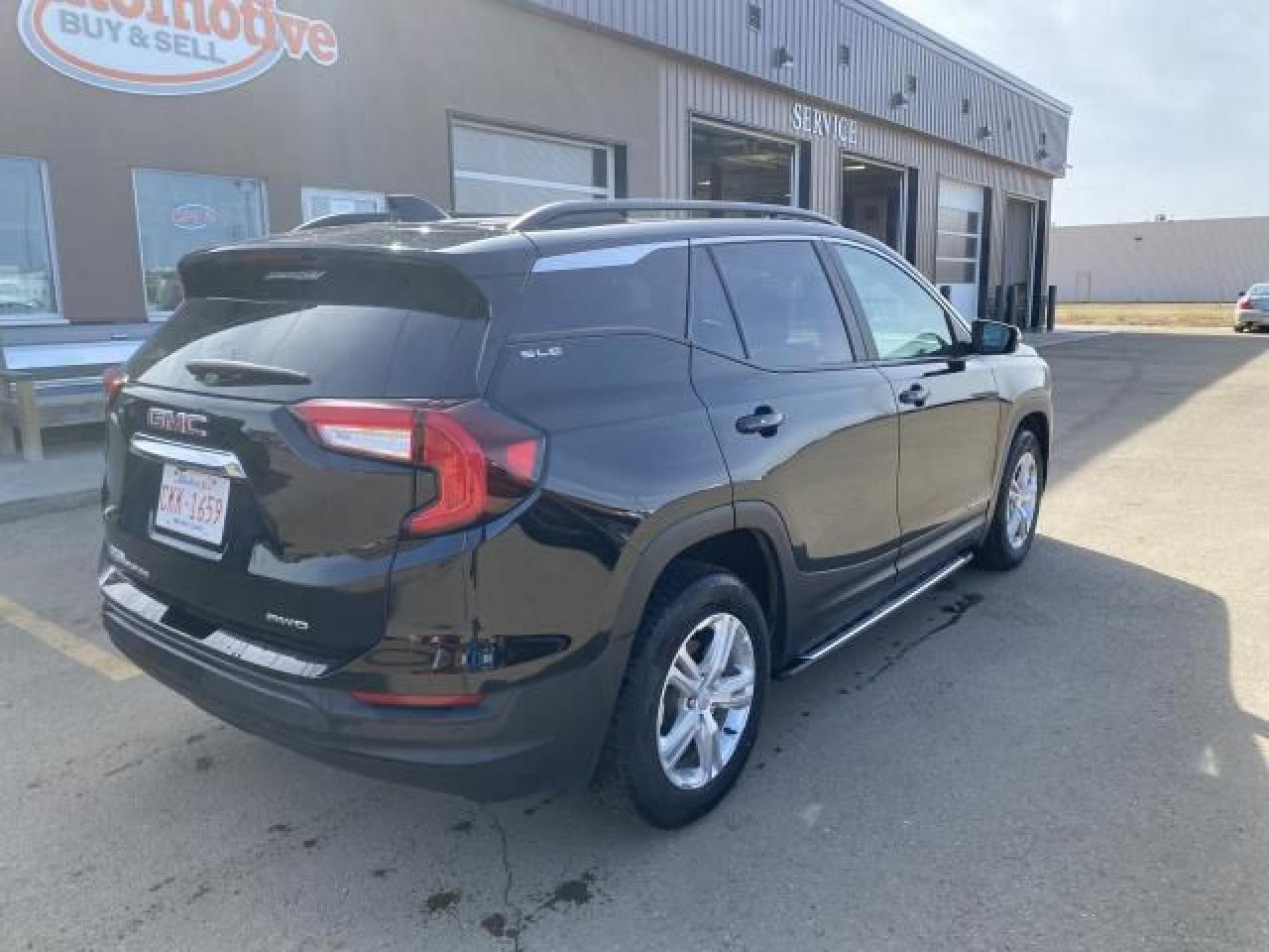 2022 GMC Terrain SLE AWD - Photo #2