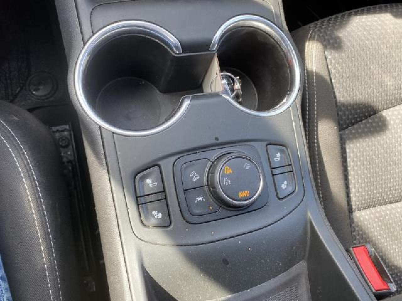 2022 GMC Terrain SLE AWD - Photo #16