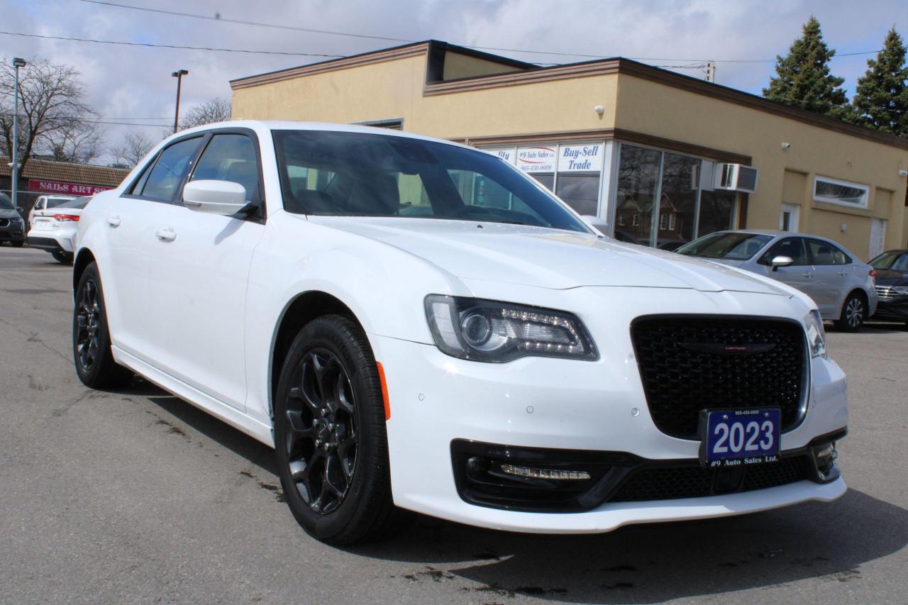 Used 2023 Chrysler 300 300S AWD for sale in Brampton, ON