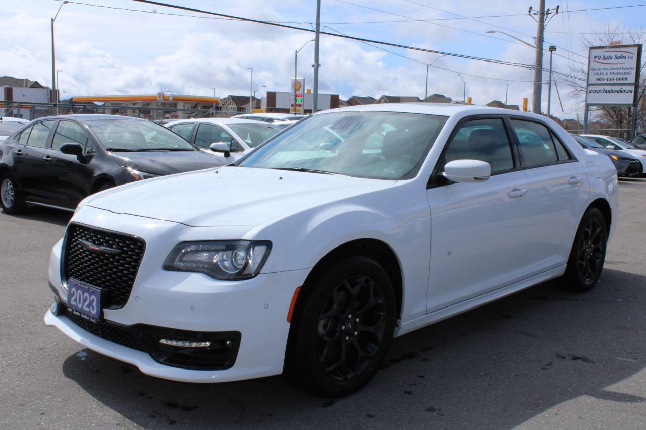 2023 Chrysler 300 300S AWD - Photo #7