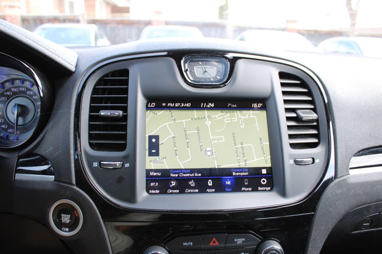 2023 Chrysler 300 300S AWD - Photo #11
