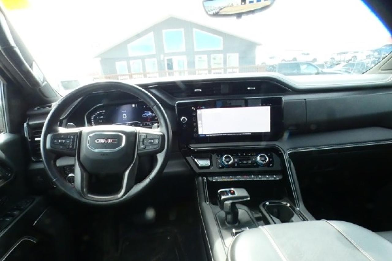 2023 GMC Sierra 1500 AT4X 4WD Crew Cab w/H&C L, pano S/R, NAV, BUC, HUD - Photo #11