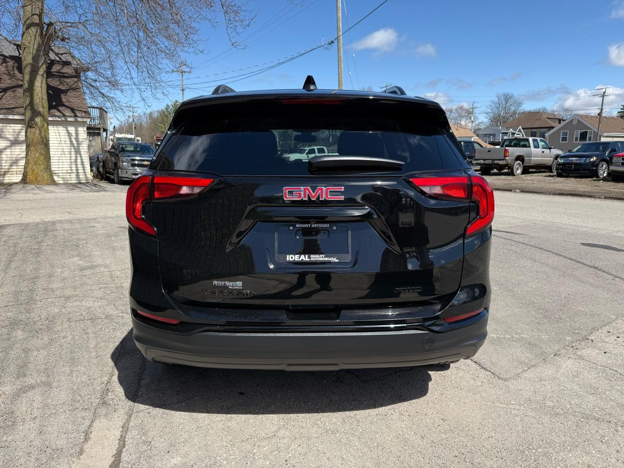 2020 GMC Terrain SLE - Photo #4