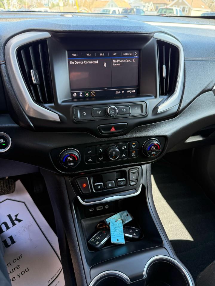 2020 GMC Terrain SLE - Photo #11