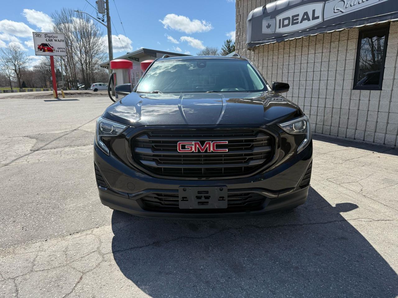 2020 GMC Terrain SLE - Photo #2