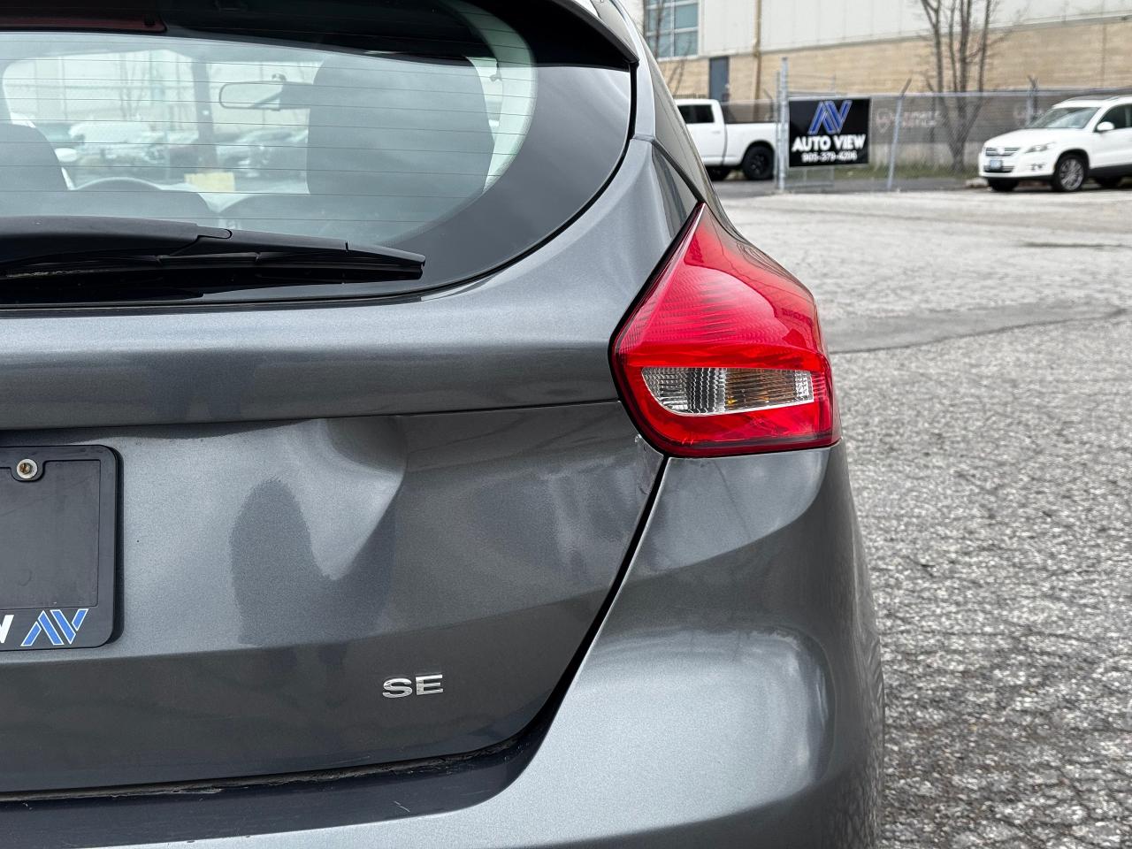 2018 Ford Focus SE **LOW KM'S**DRIVES GREAT** - Photo #13