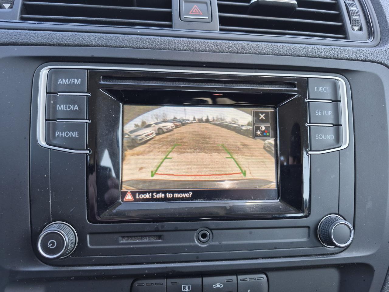 2016 Volkswagen Jetta 1.4L TSI Man Trendline Photo18